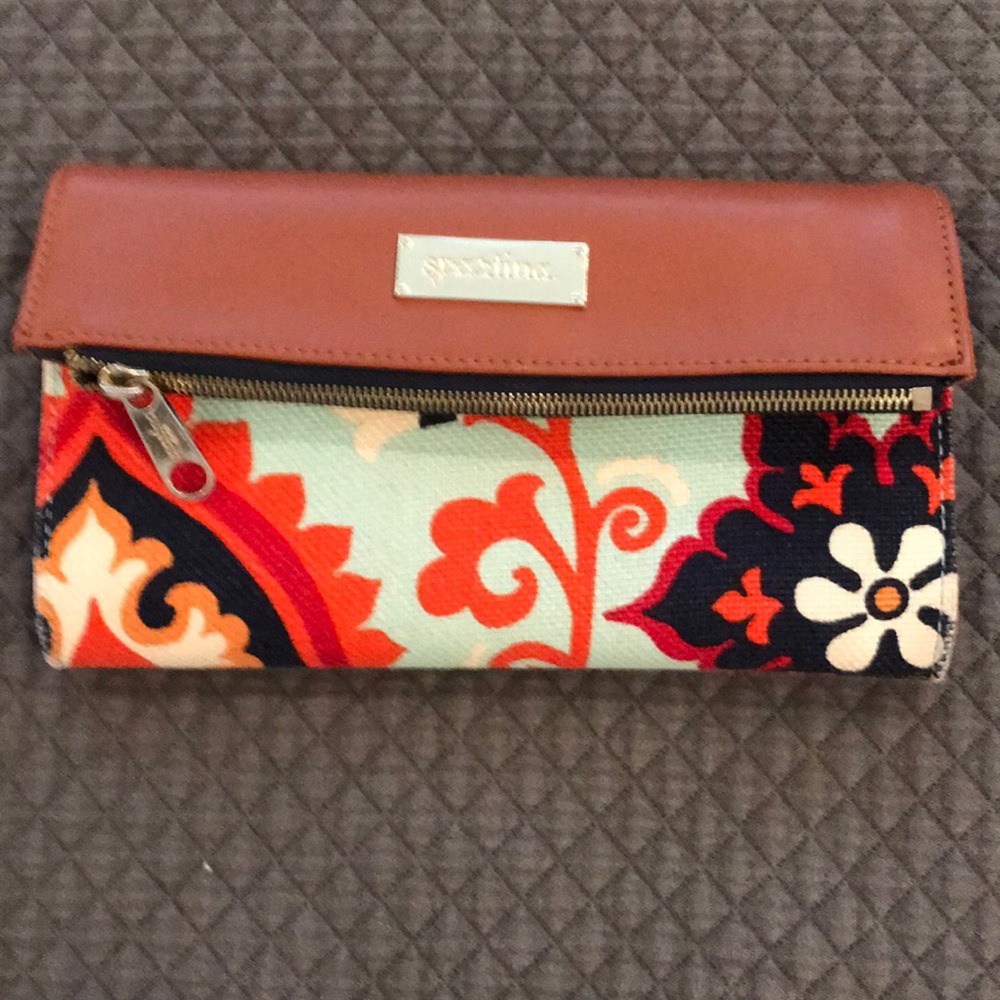 Spartina clutch in VG condition.
